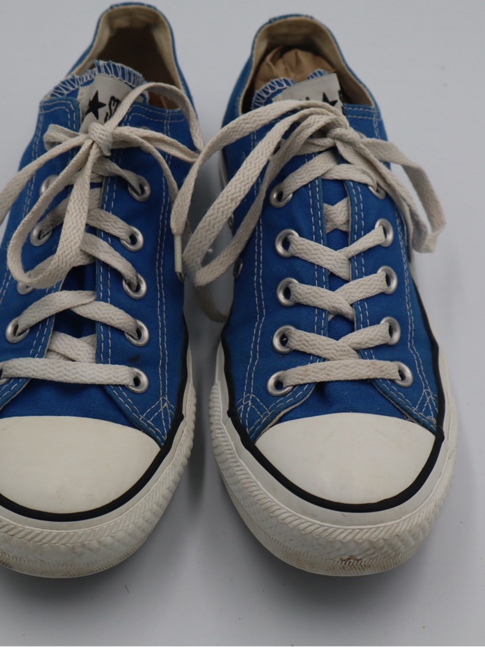 Converse Blue Canvas Low-Top Sneakers Men’s size 6 Woman’s size 8